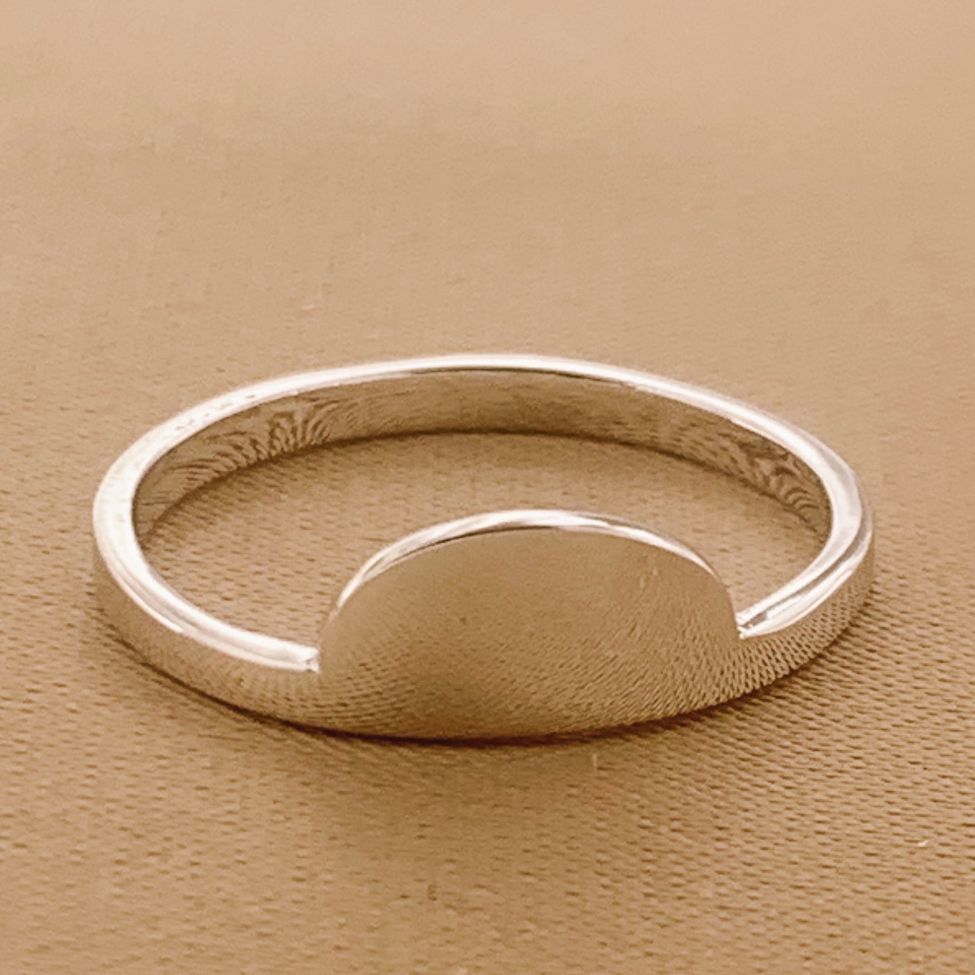 APRAZZA RING - anillo minimalista de plata .925 y baño de oro, Taxco Guerrero
